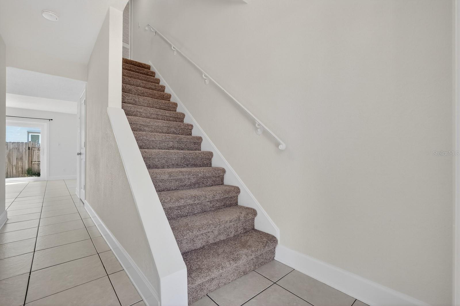 Image 15 of 29 For 437 Oleander Avenue 1