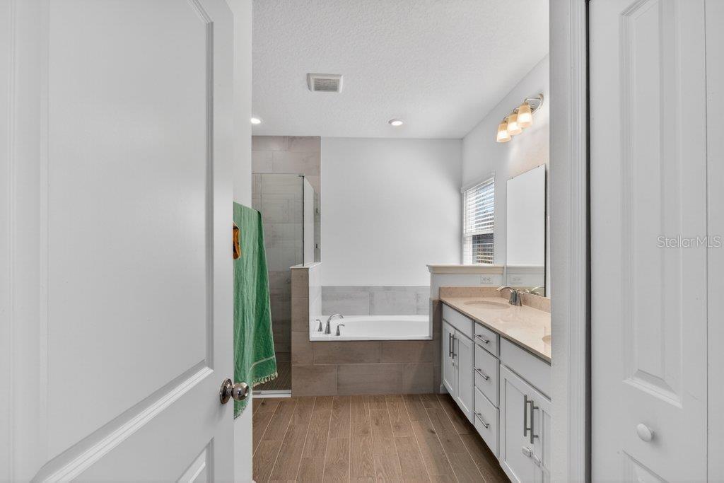 Image 22 of 43 For 210 White Rabbit Run