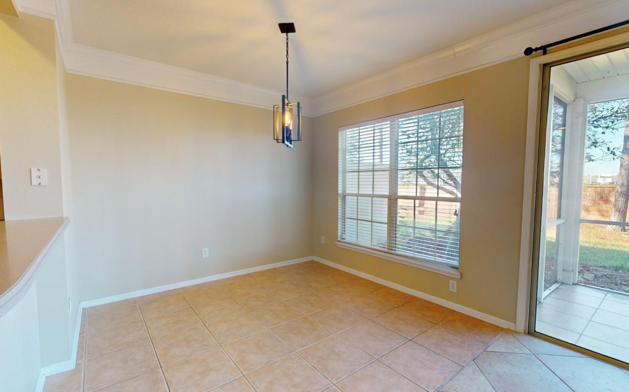 Image 12 of 16 For 11245 Castlemain Circle N