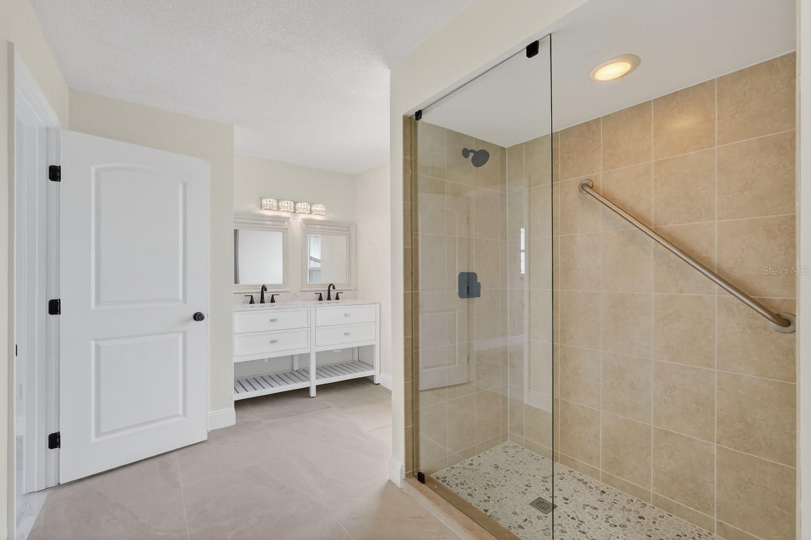 Image 28 of 69 For 7 Sea Watch Terrace