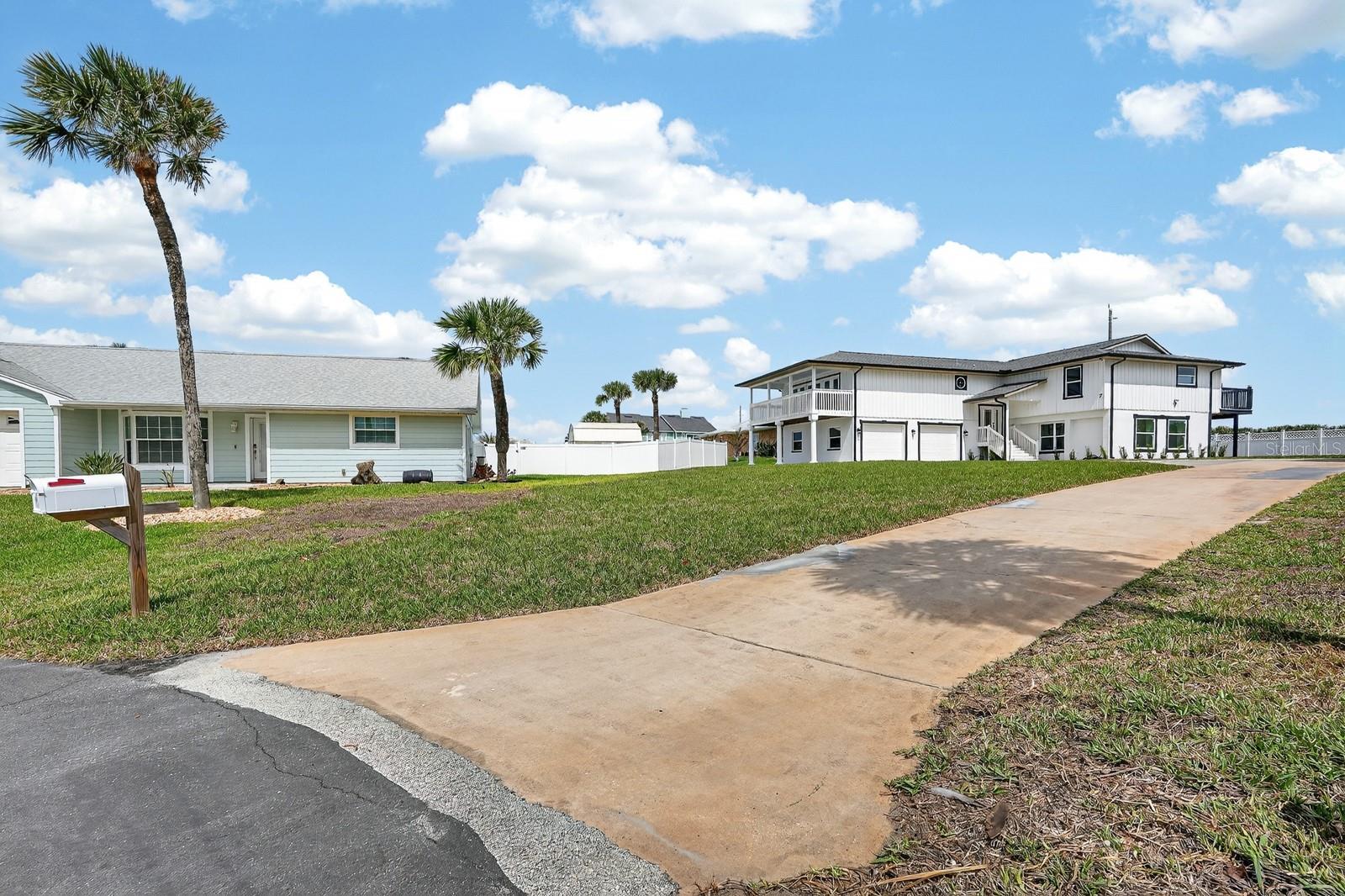 Image 3 of 69 For 7 Sea Watch Terrace