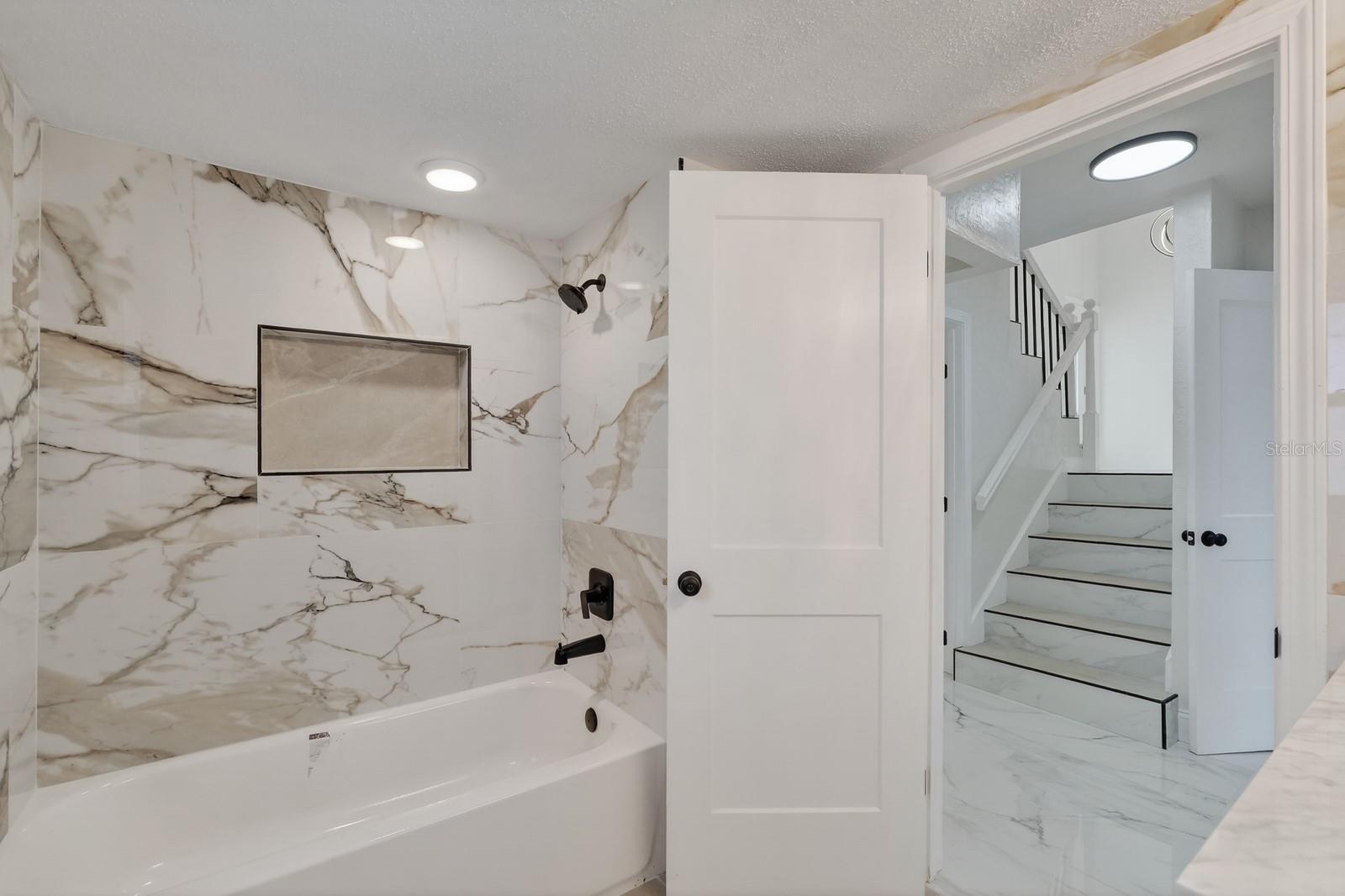 Image 35 of 69 For 7 Sea Watch Terrace