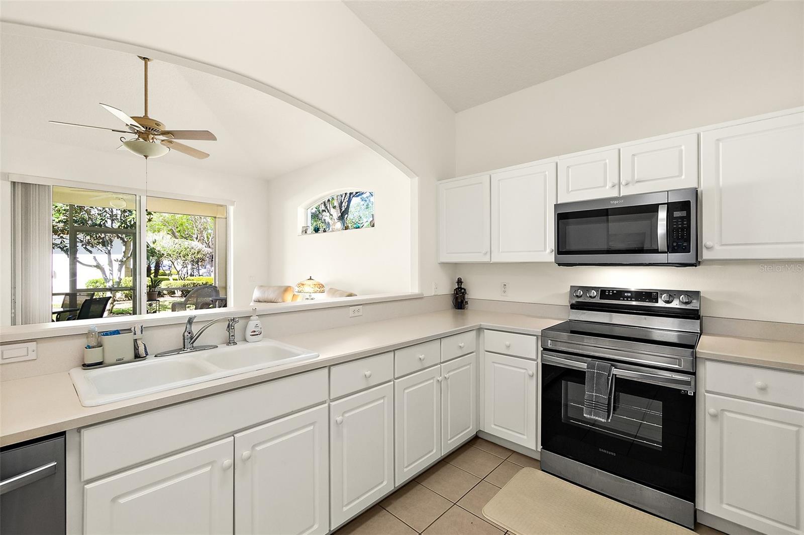 Image 5 of 55 For 17 Arbor Trace 17