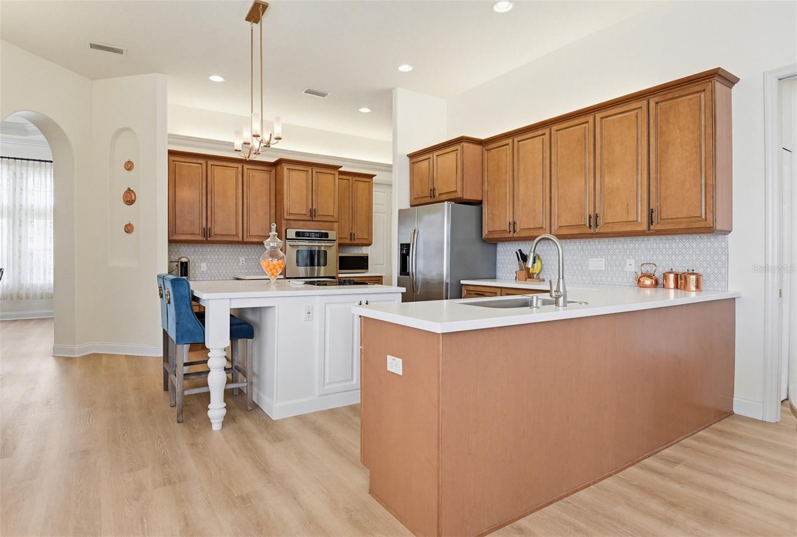 Image 15 of 45 For 9 London Dr  