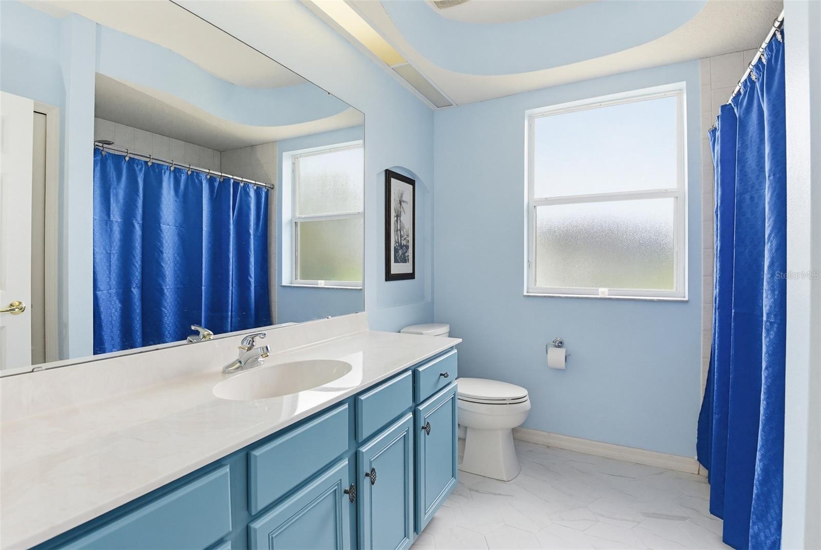 Image 39 of 45 For 9 London Dr  