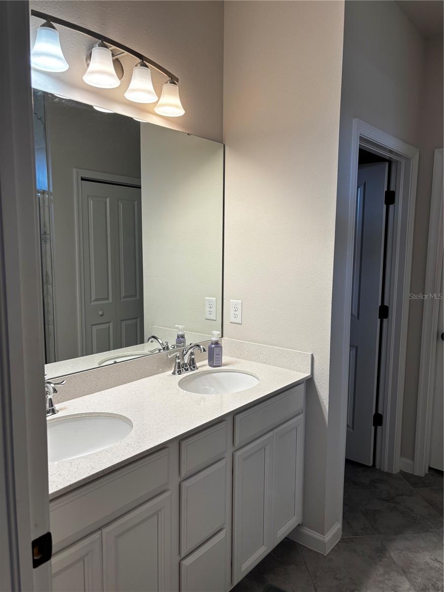 Image 10 of 31 For 12122 Blue Pacific Drive