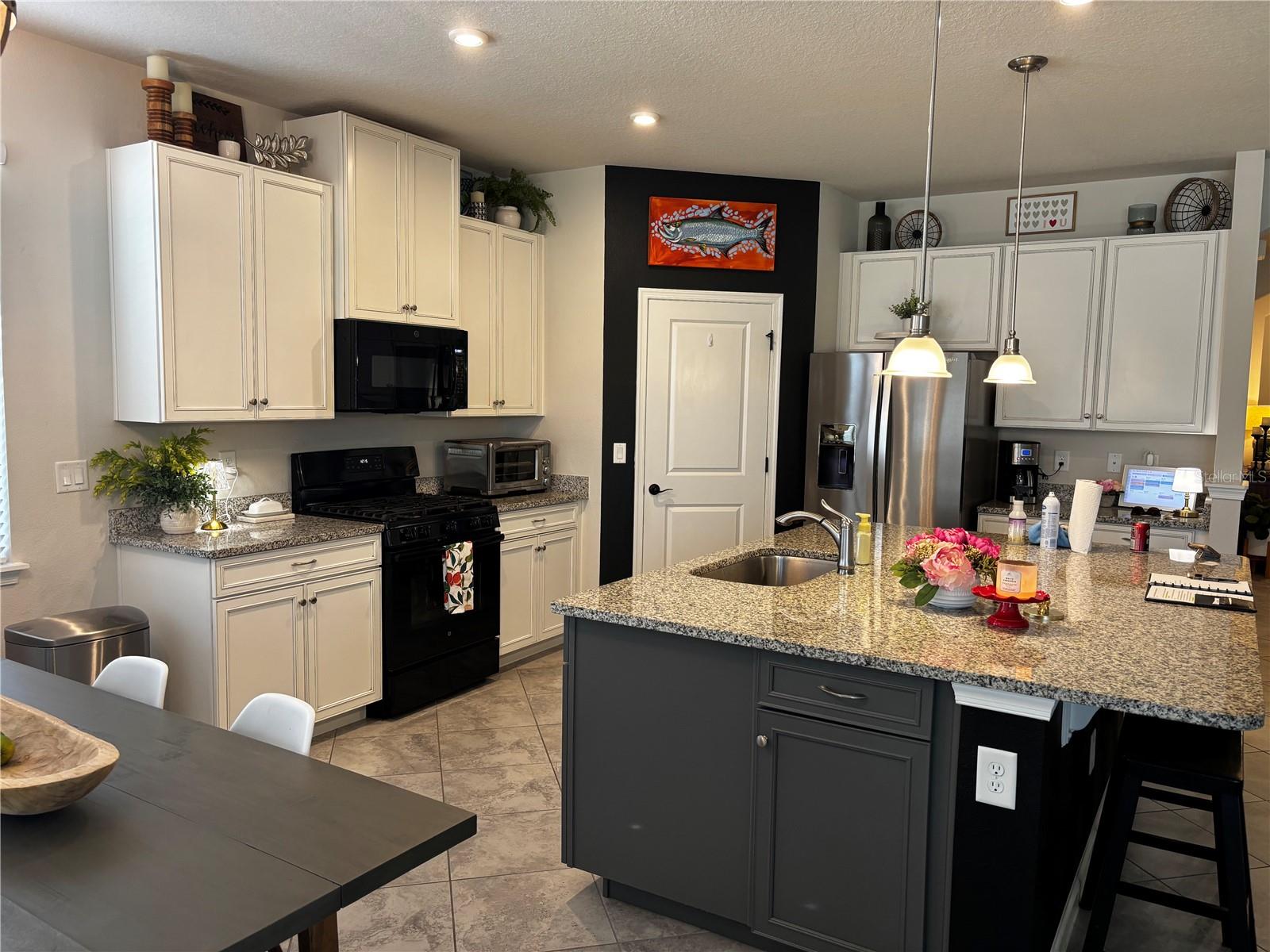 Image 5 of 31 For 12122 Blue Pacific Drive