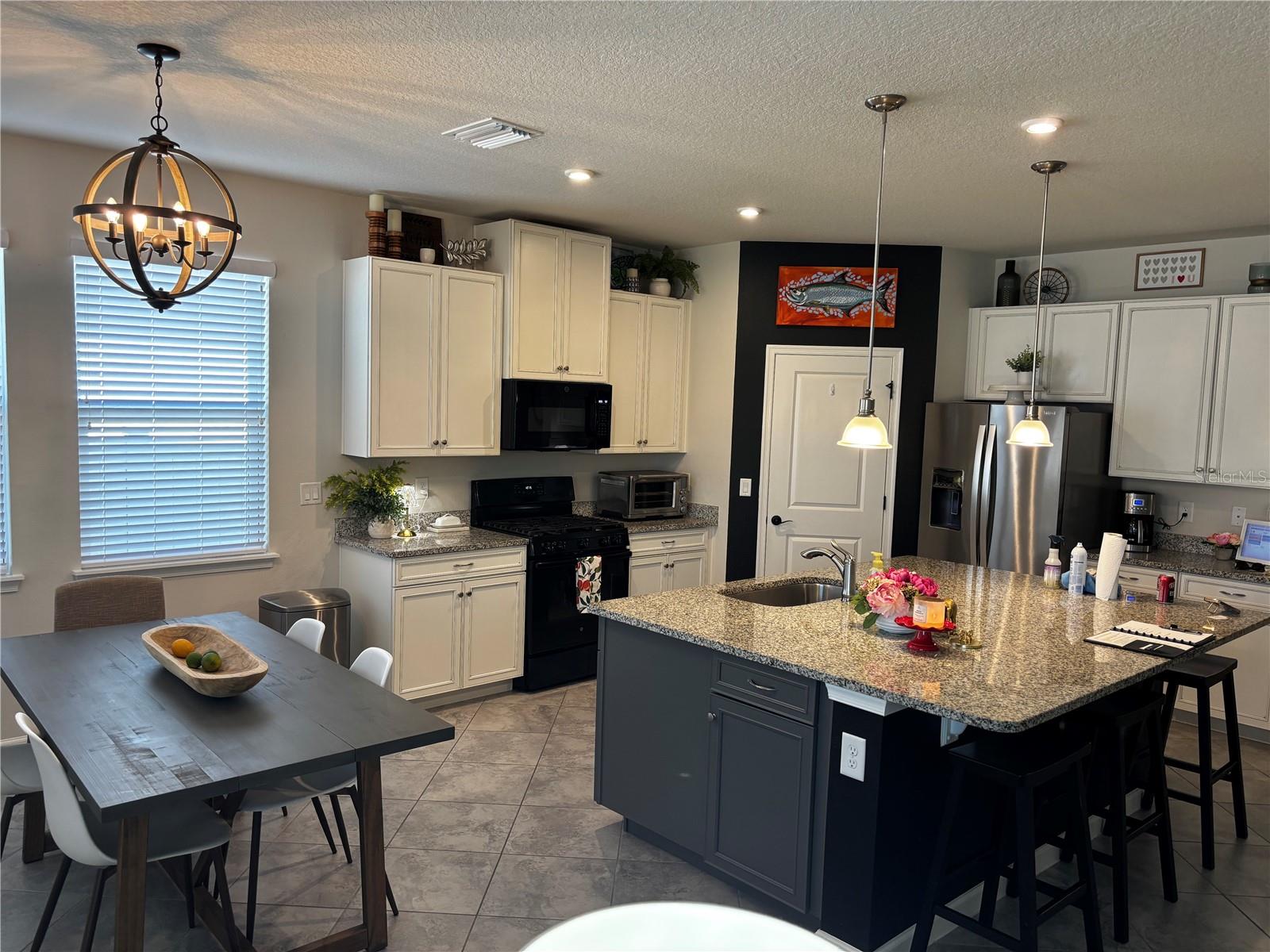 Image 8 of 31 For 12122 Blue Pacific Drive