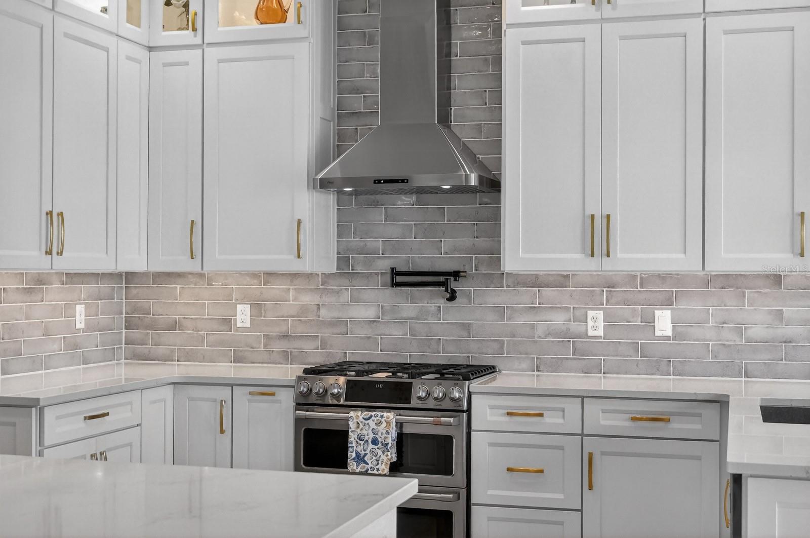 Image 20 of 84 For 11 Cottonton Court