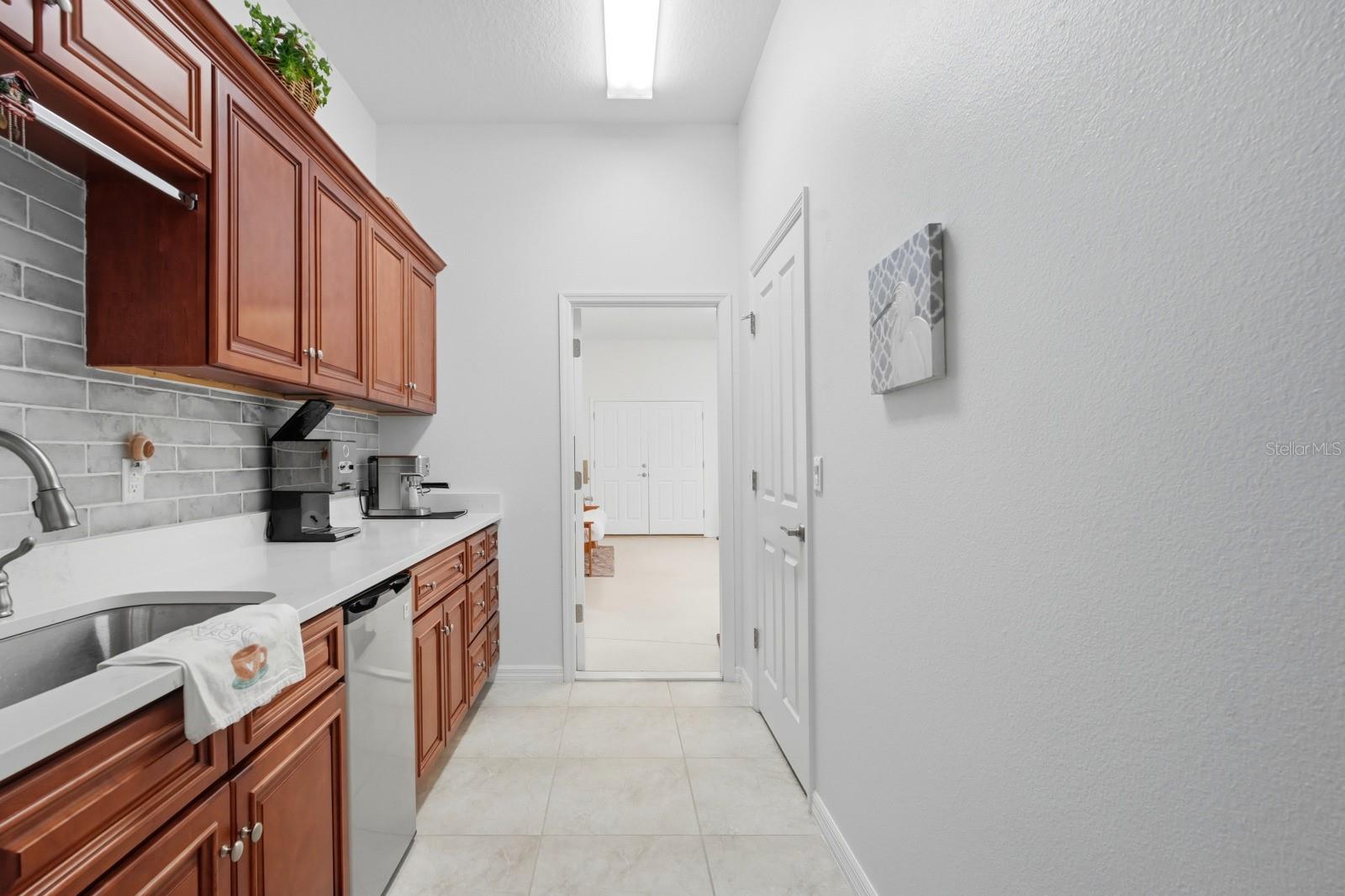 Image 41 of 84 For 11 Cottonton Court