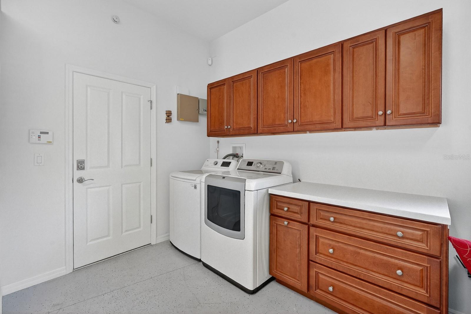 Image 42 of 84 For 11 Cottonton Court