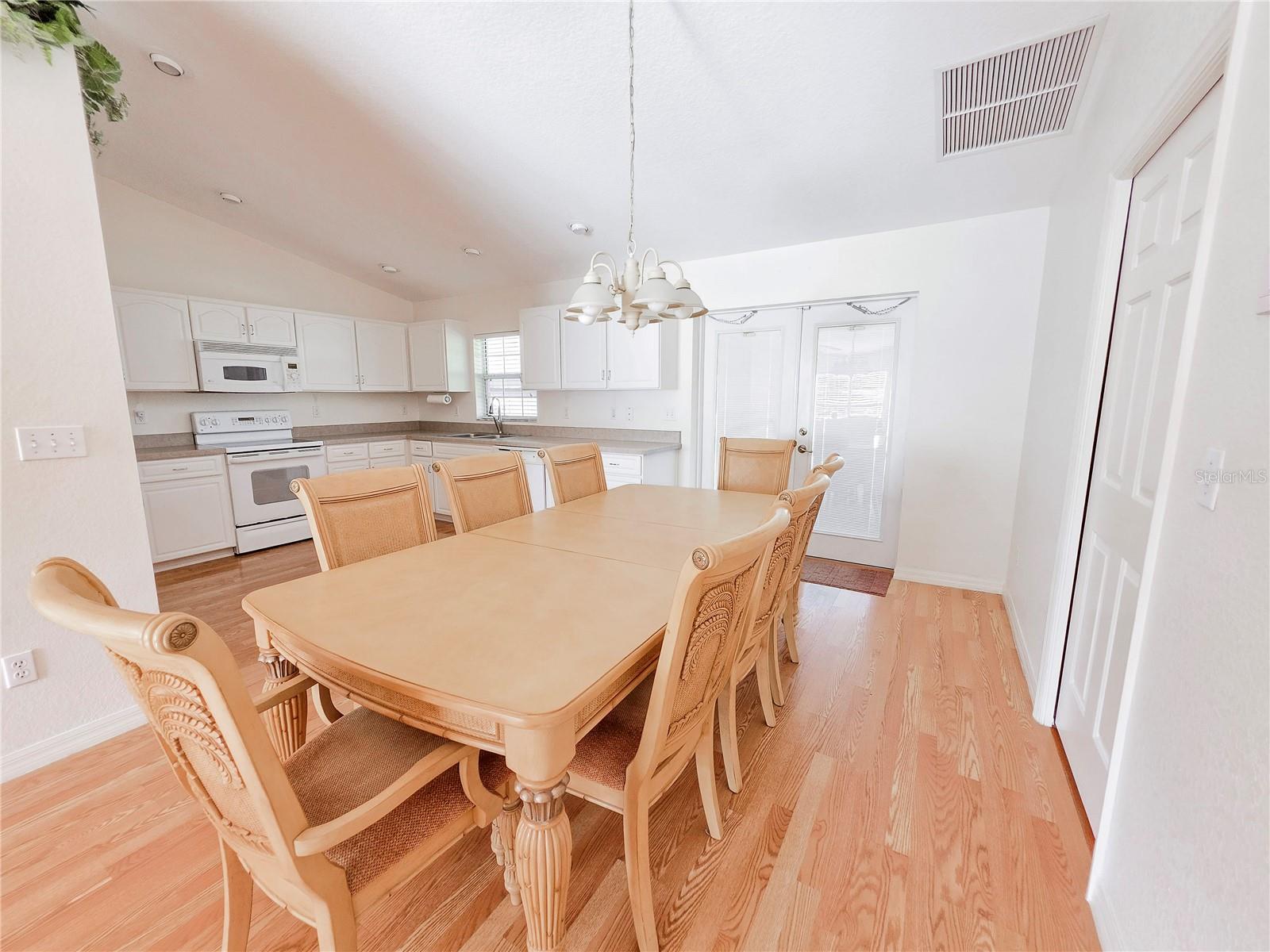 Image 18 of 69 For 1277 Granada Avenue