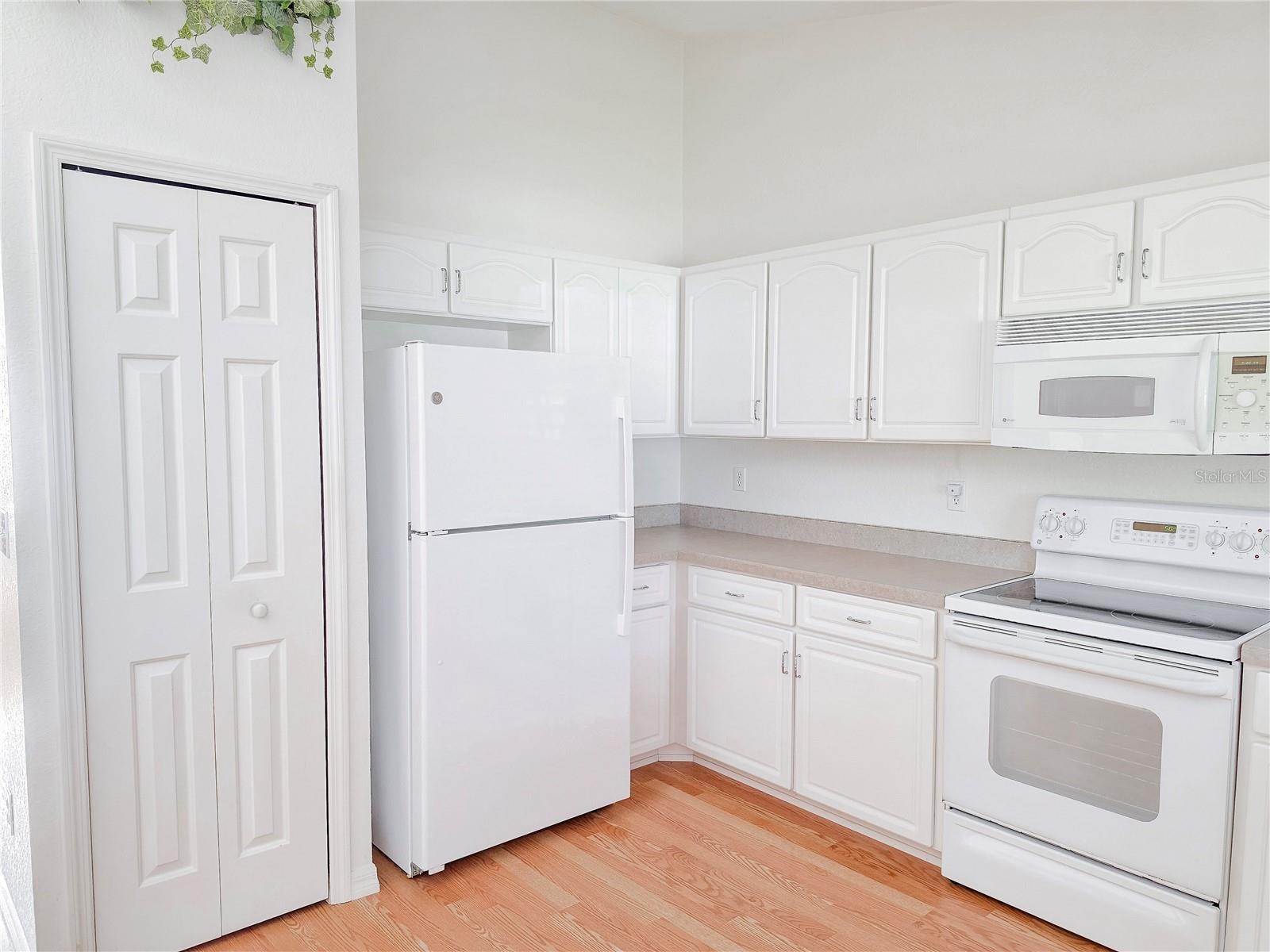 Image 25 of 69 For 1277 Granada Avenue