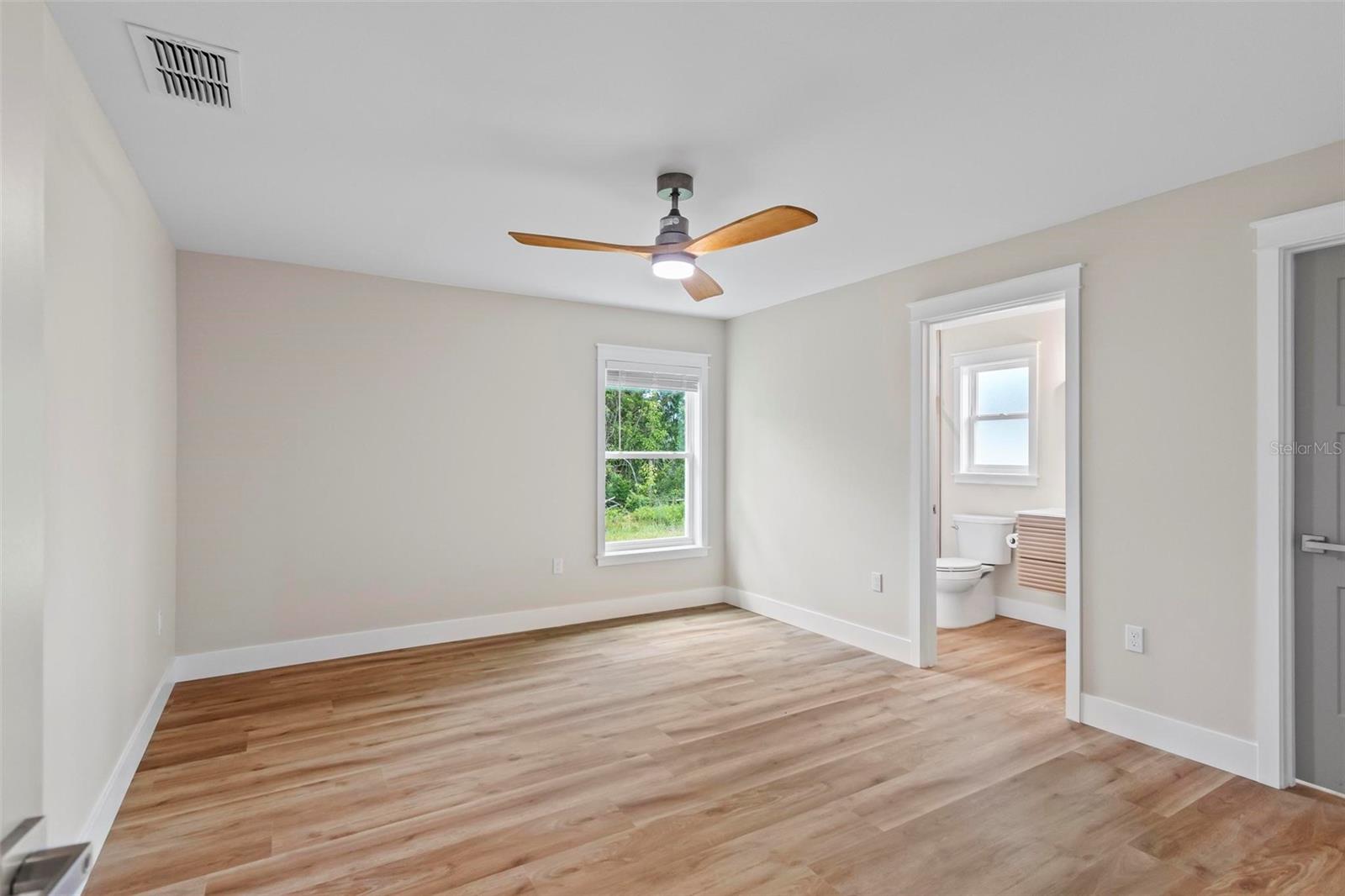 Image 21 of 43 For 2 Louisburg Lane A