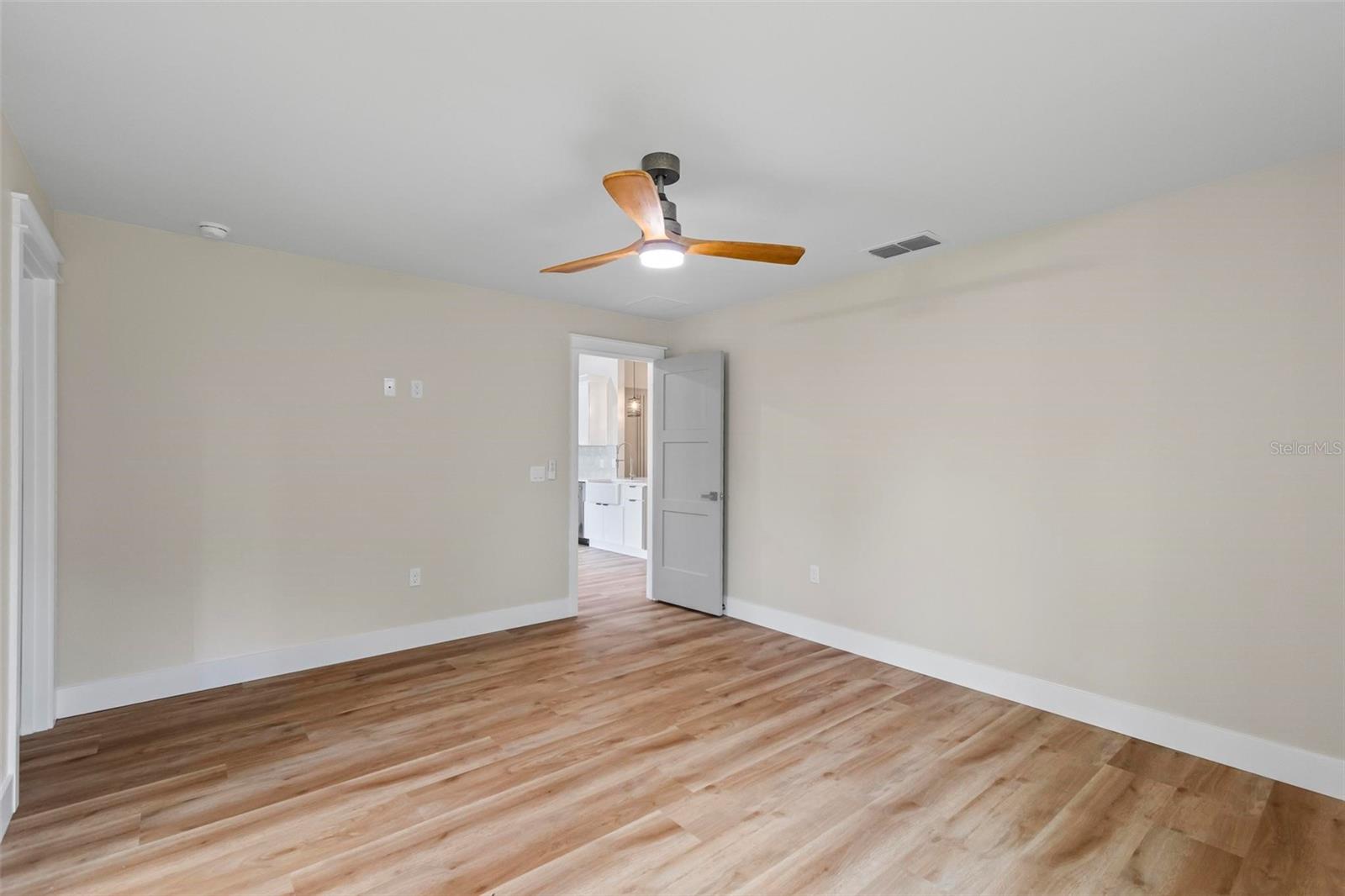 Image 23 of 43 For 2 Louisburg Lane A