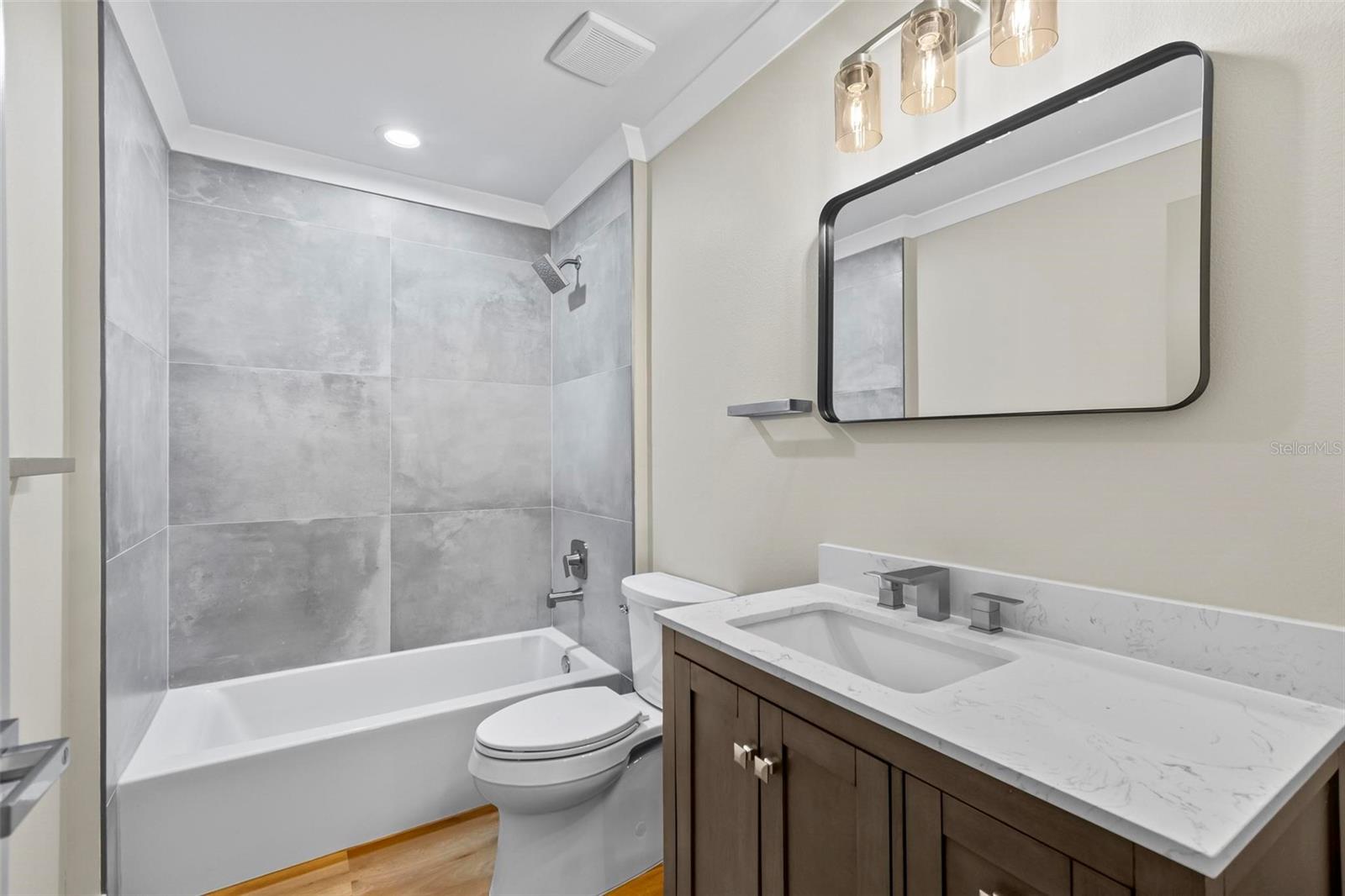 Image 36 of 43 For 2 Louisburg Lane A