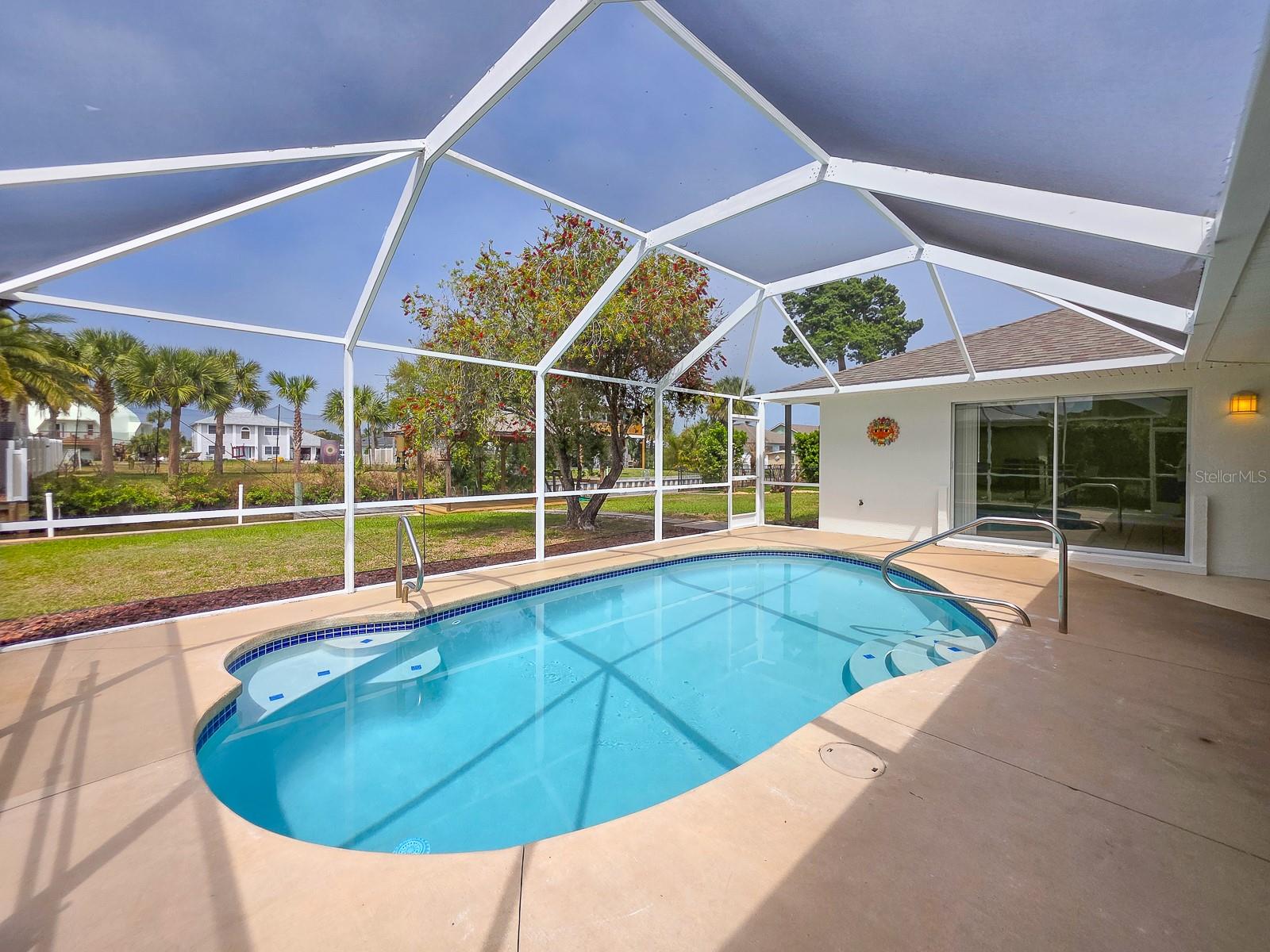 Image 18 of 44 For 614 Cumberland Drive