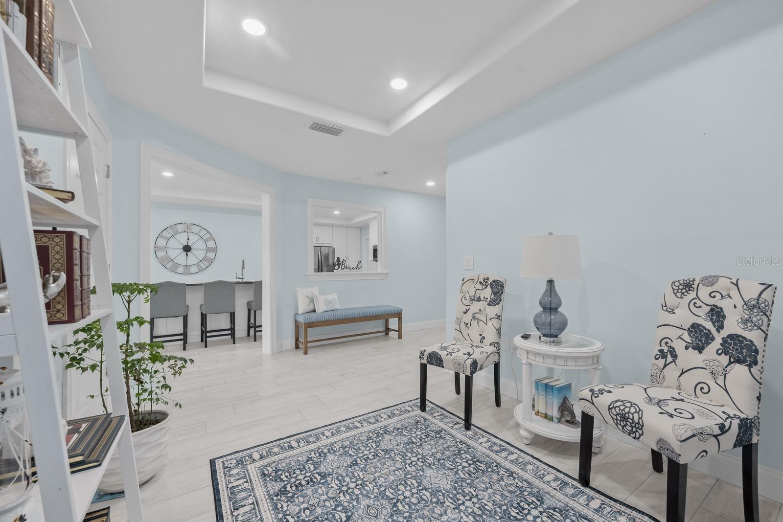 Image 12 of 74 For 1946 Daytona Avenue