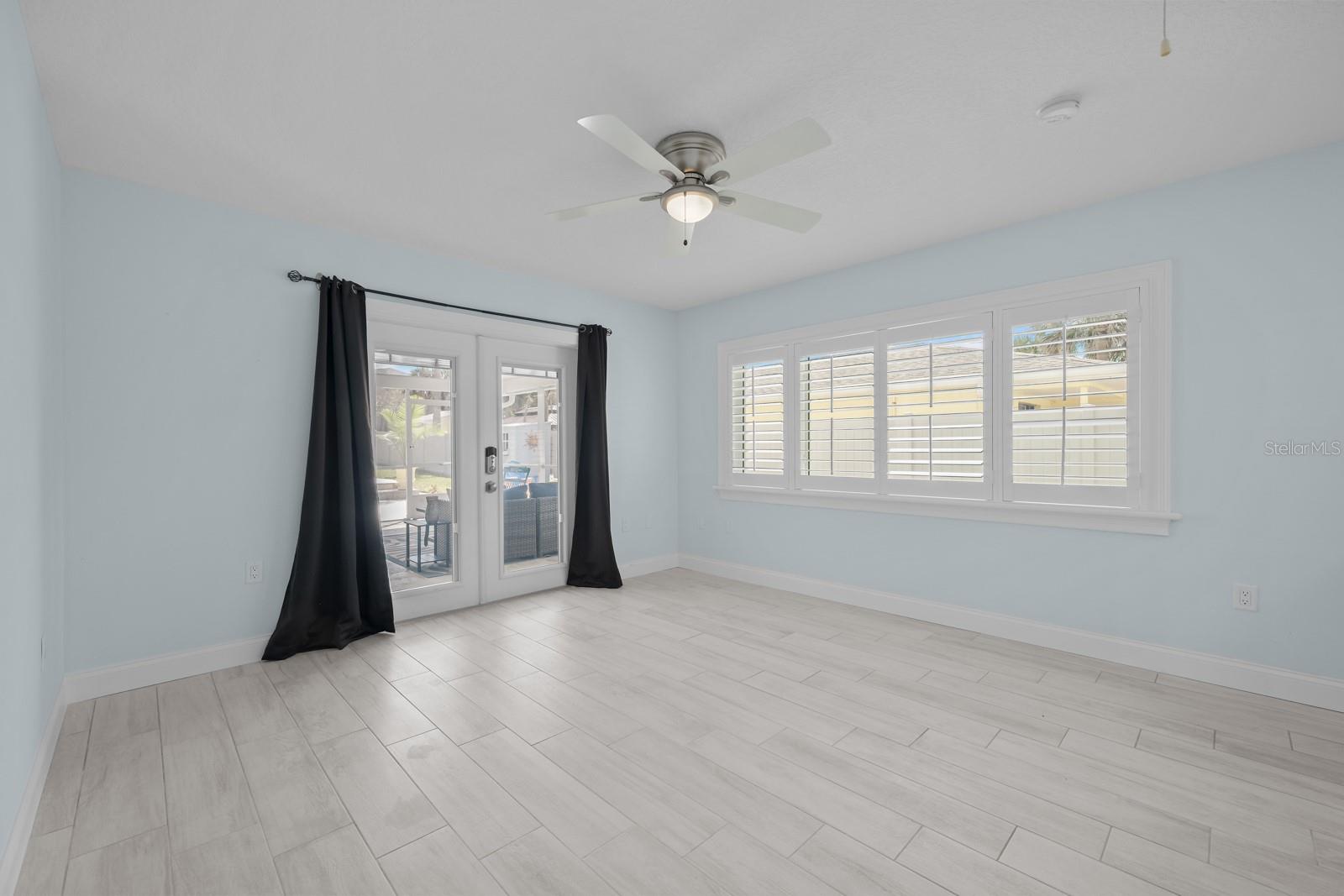 Image 23 of 74 For 1946 Daytona Avenue