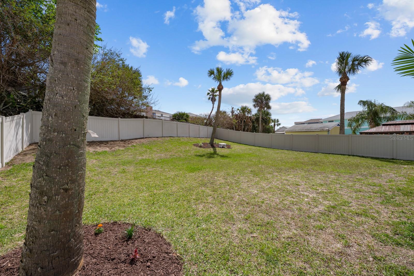 Image 43 of 74 For 1946 Daytona Avenue