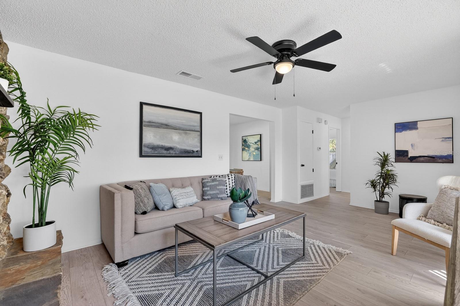 Image 10 of 38 For 1147 Harms Way