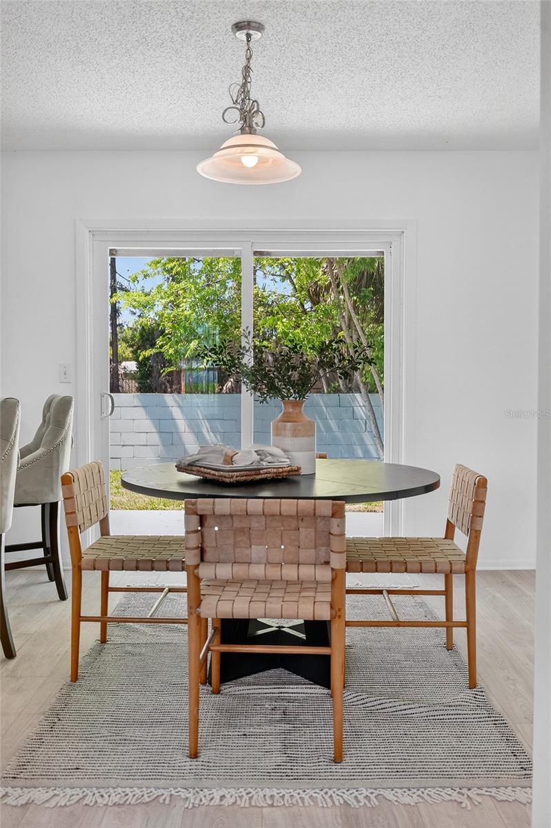 Image 19 of 38 For 1147 Harms Way