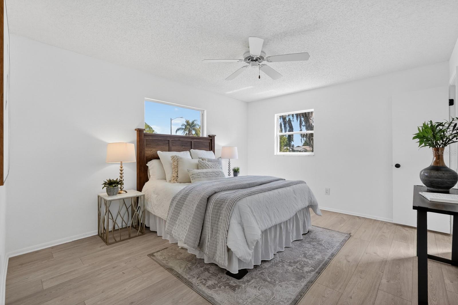 Image 21 of 38 For 1147 Harms Way