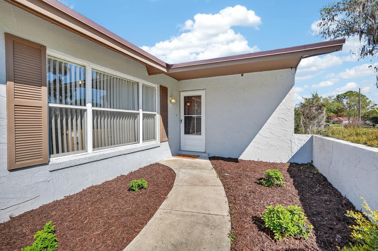 Image 3 of 38 For 1147 Harms Way