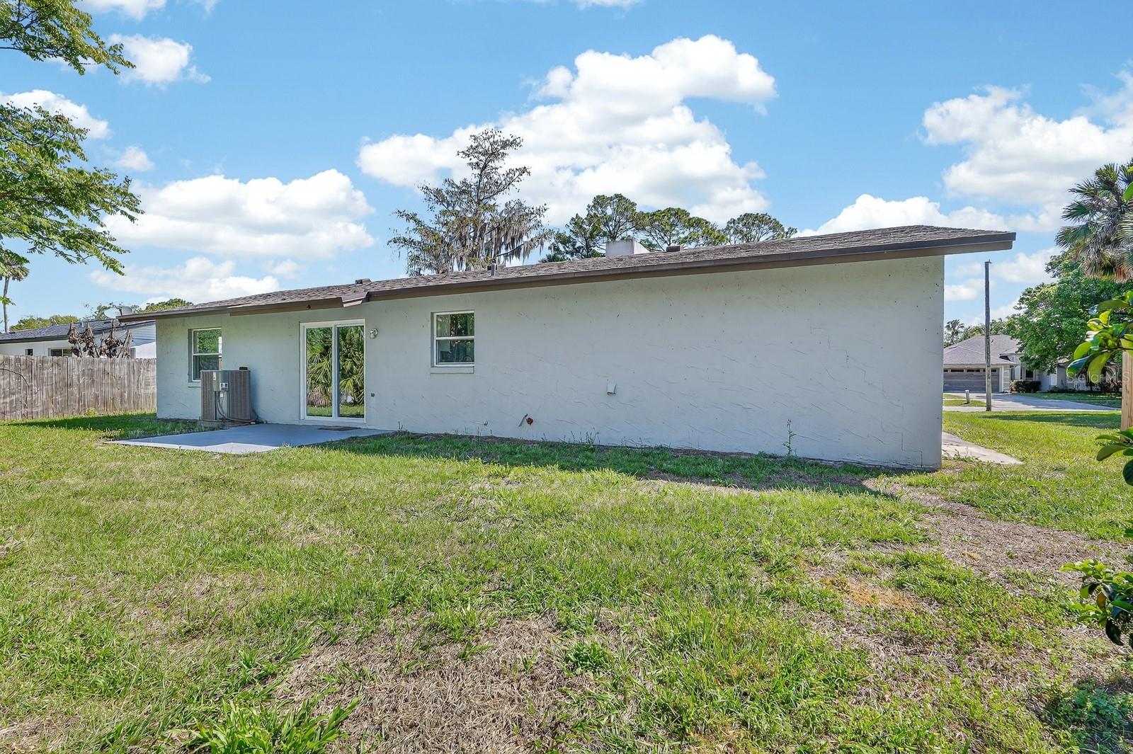 Image 33 of 38 For 1147 Harms Way