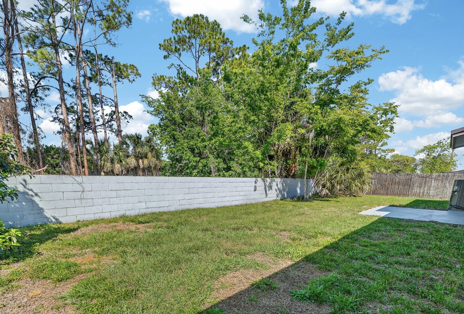 Image 34 of 38 For 1147 Harms Way