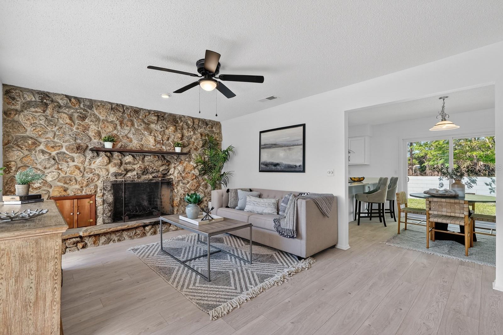 Image 5 of 38 For 1147 Harms Way