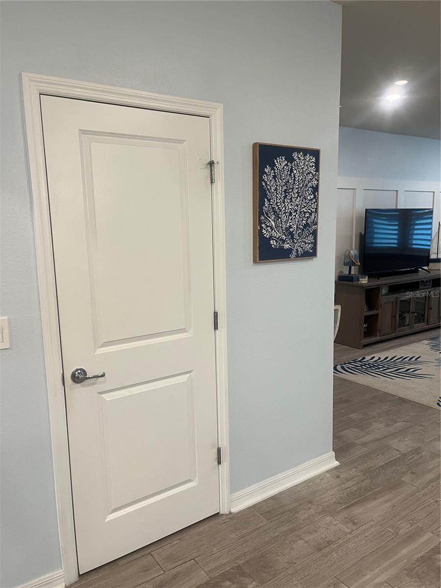 Image 14 of 35 For 448 La Mancha Drive