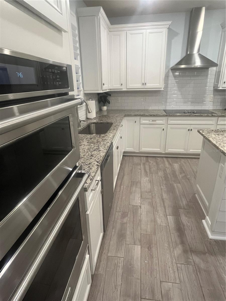 Image 19 of 35 For 448 La Mancha Drive