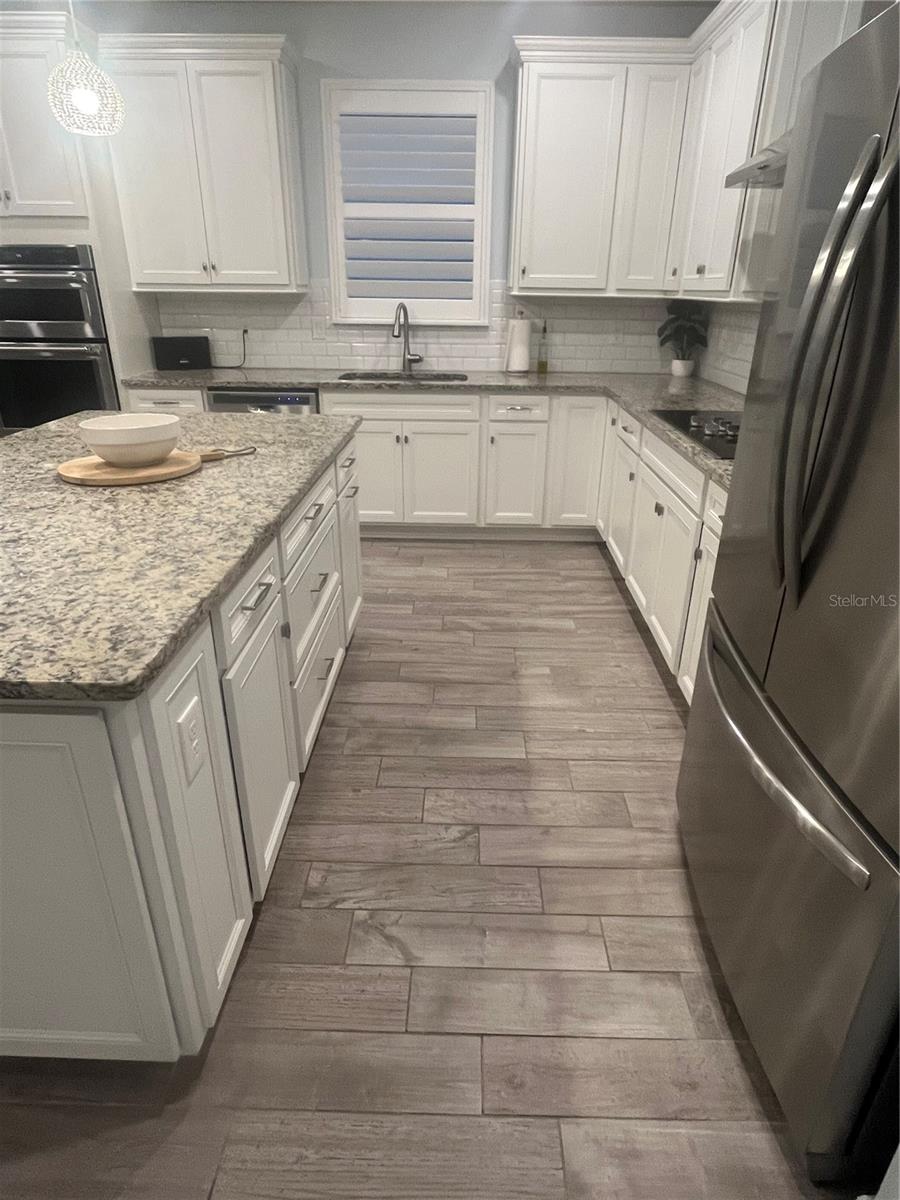 Image 22 of 35 For 448 La Mancha Drive