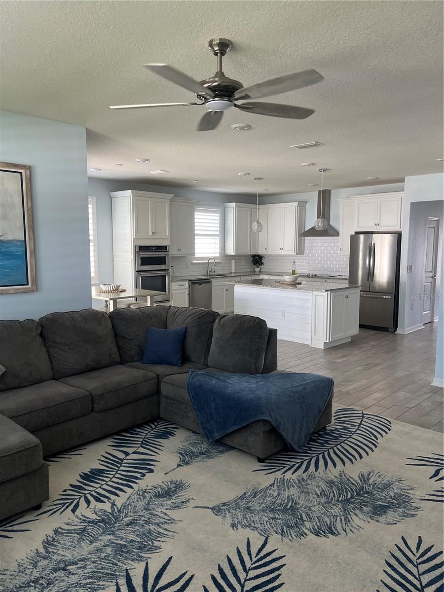 Image 27 of 35 For 448 La Mancha Drive