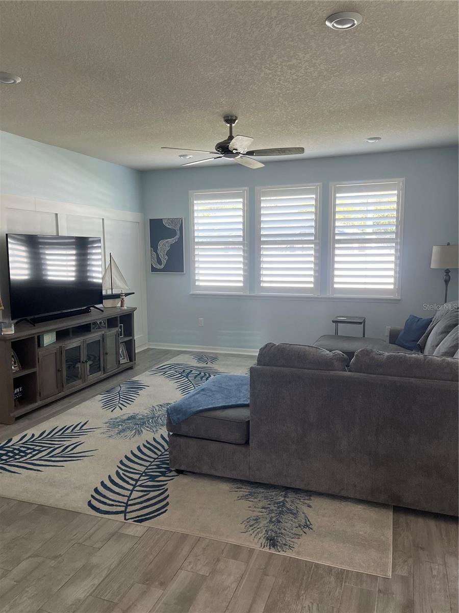 Image 28 of 35 For 448 La Mancha Drive