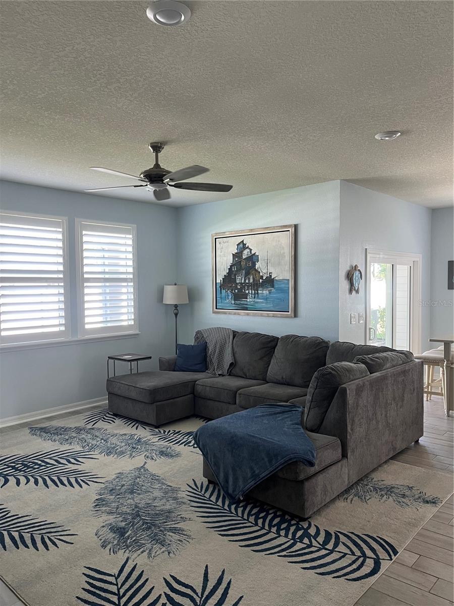 Image 29 of 35 For 448 La Mancha Drive