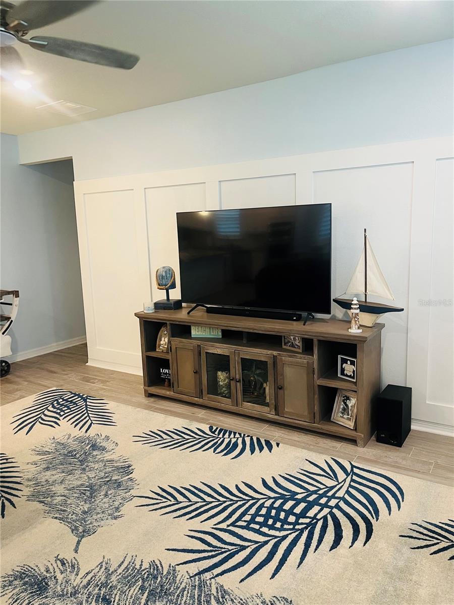 Image 31 of 35 For 448 La Mancha Drive