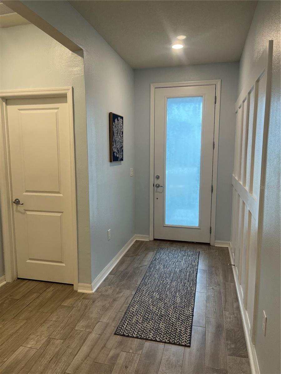 Image 5 of 35 For 448 La Mancha Drive