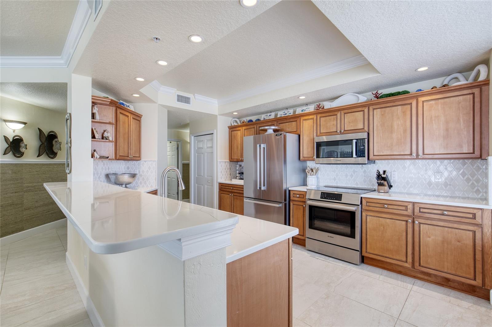 Image 12 of 77 For 2403 Atlantic Avenue 808