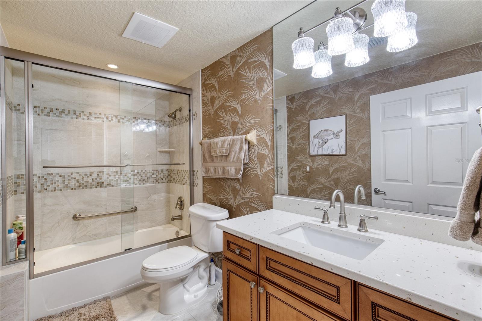 Image 28 of 77 For 2403 Atlantic Avenue 808