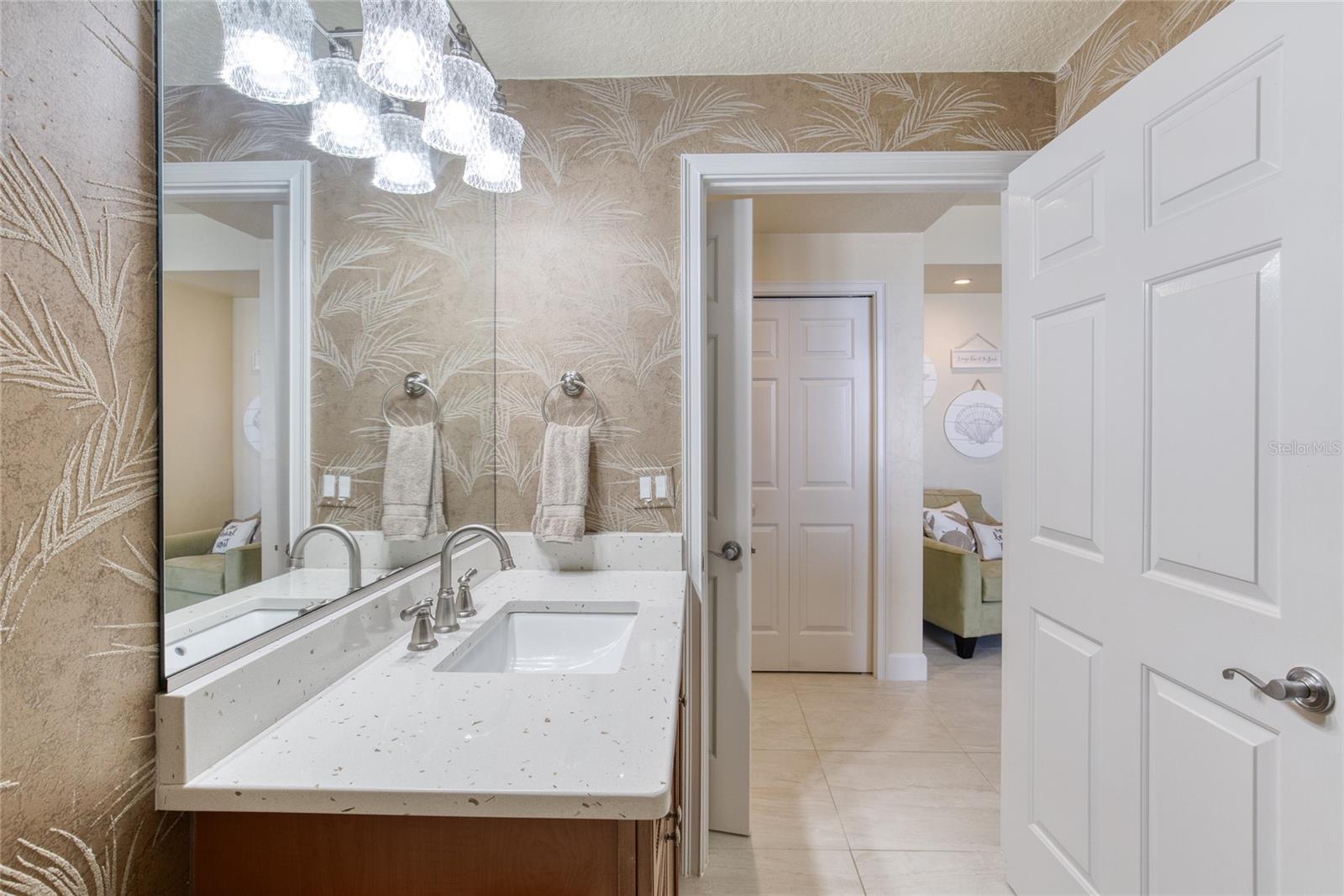 Image 29 of 77 For 2403 Atlantic Avenue 808