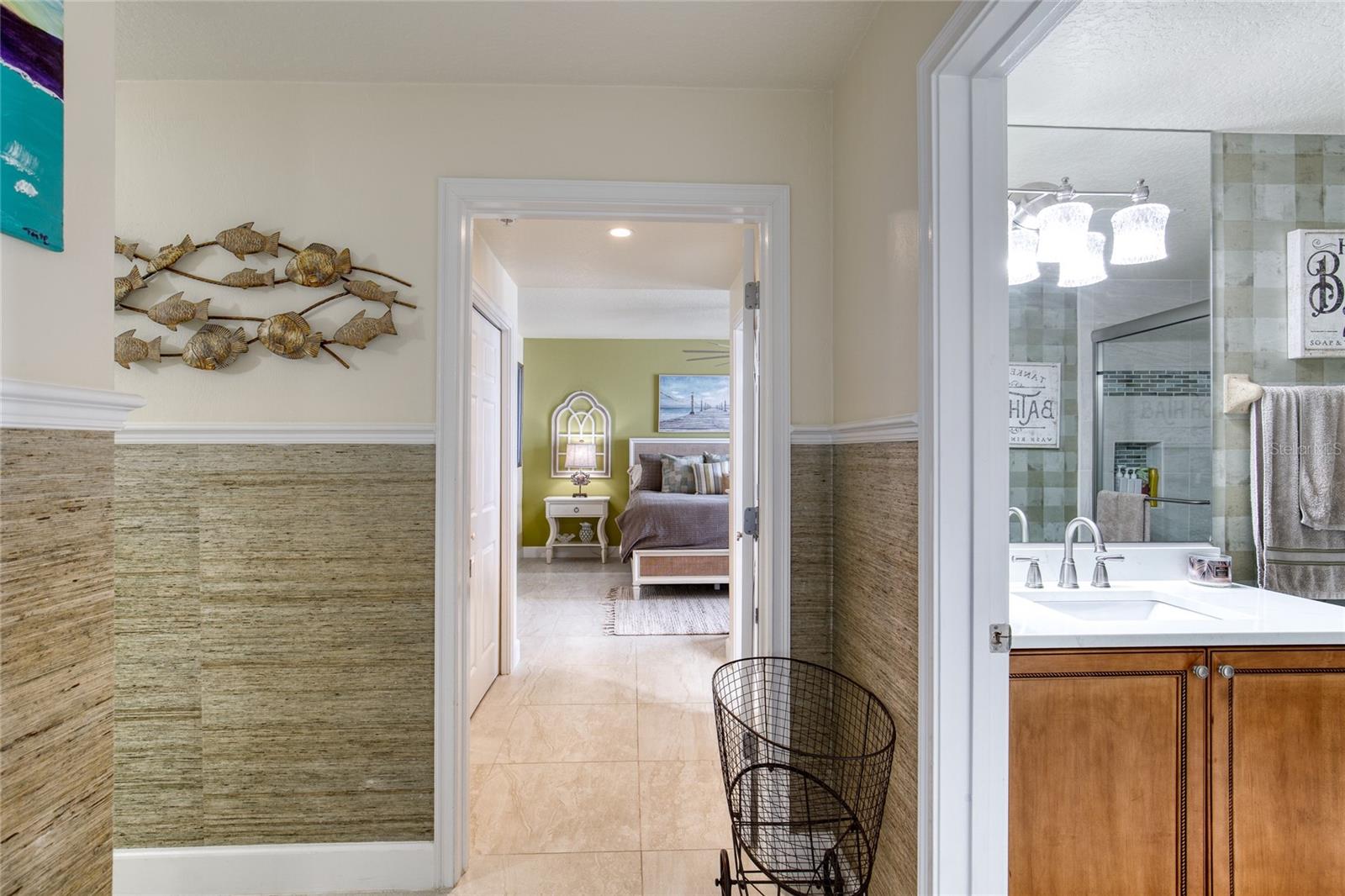 Image 34 of 77 For 2403 Atlantic Avenue 808