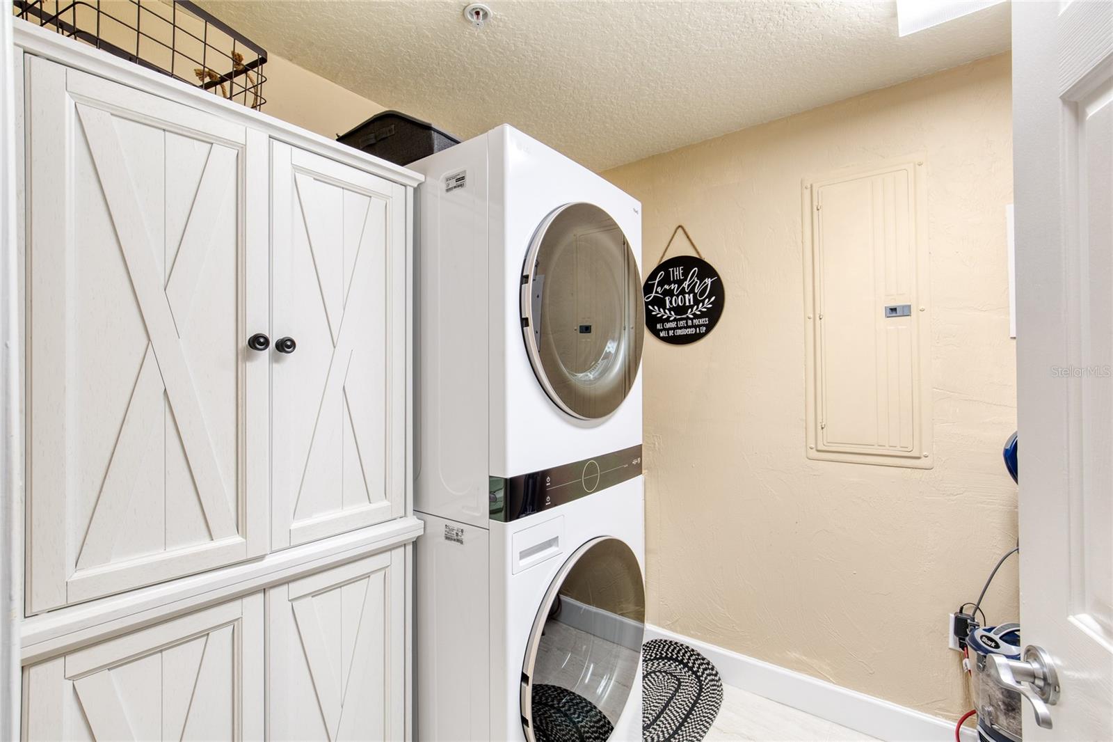 Image 35 of 77 For 2403 Atlantic Avenue 808