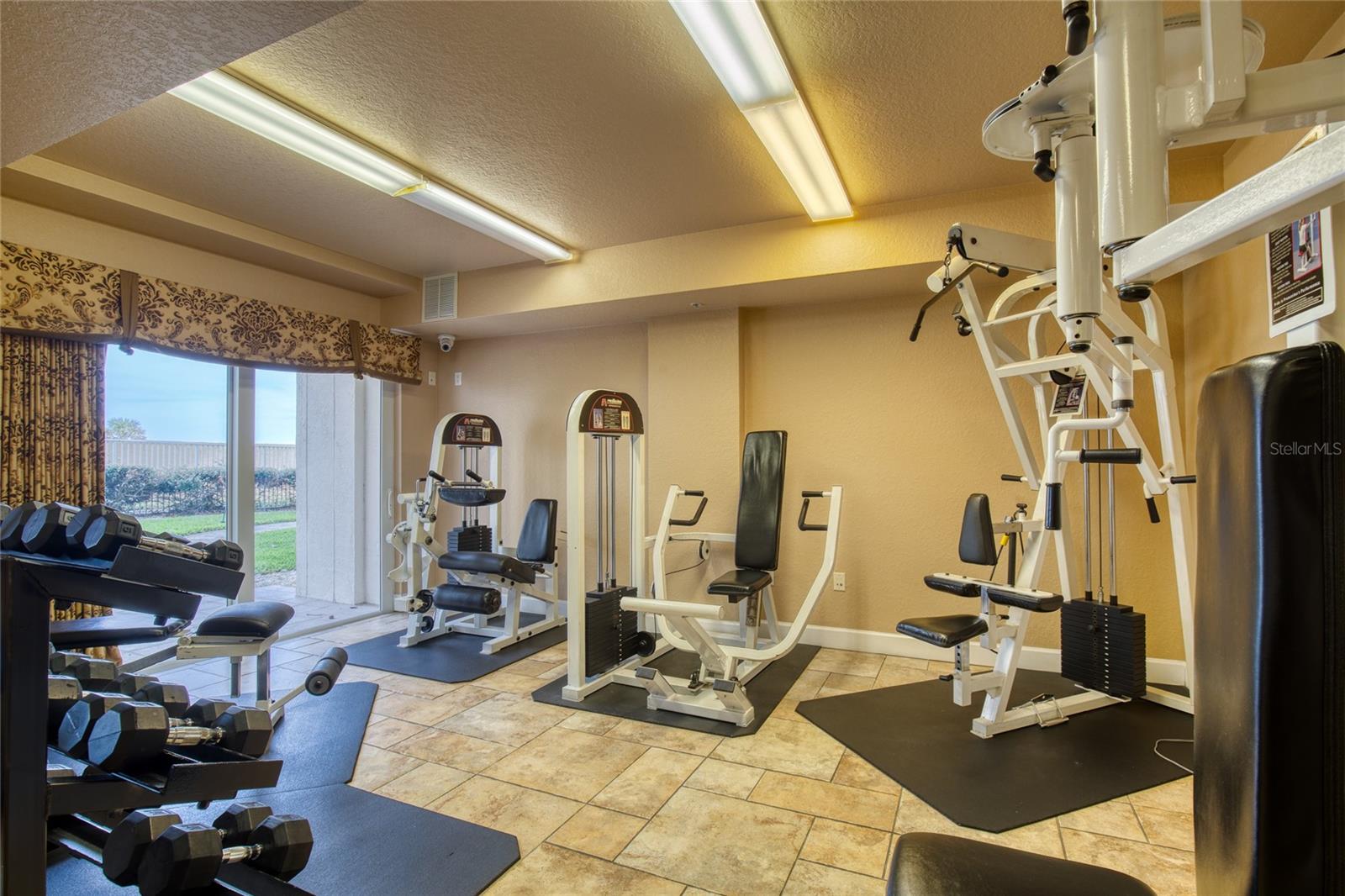 Image 68 of 77 For 2403 Atlantic Avenue 808