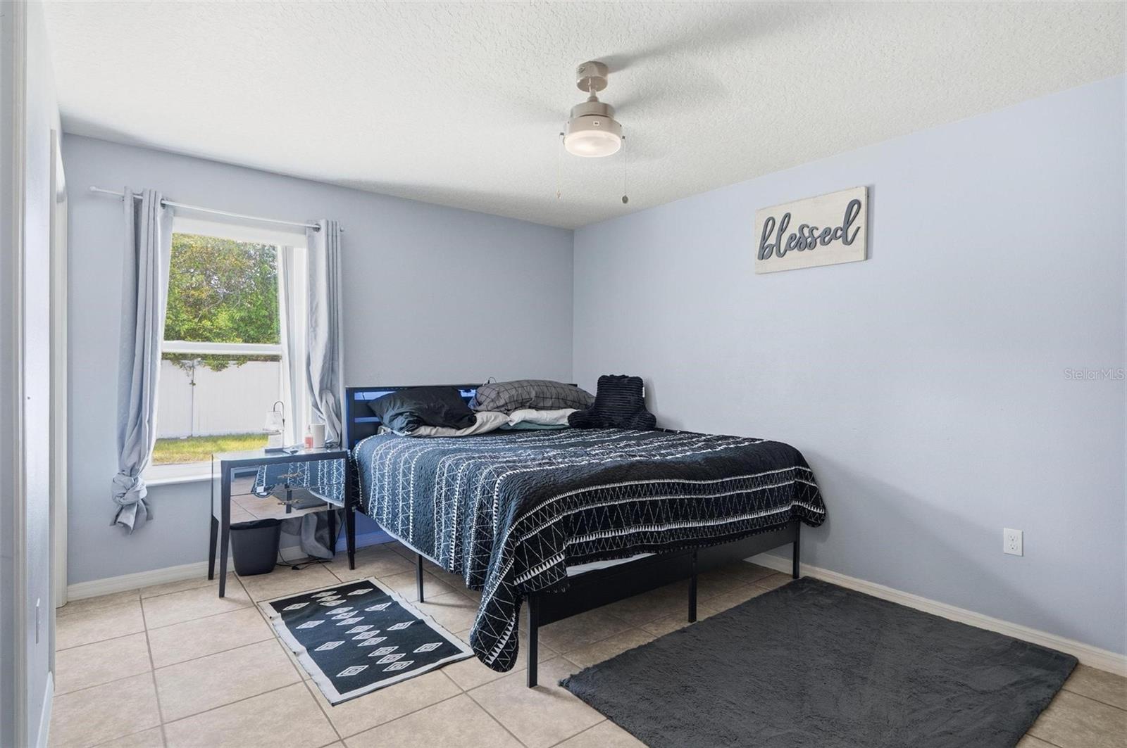 Listing photo id 15 for 27 Royal Oak Drive