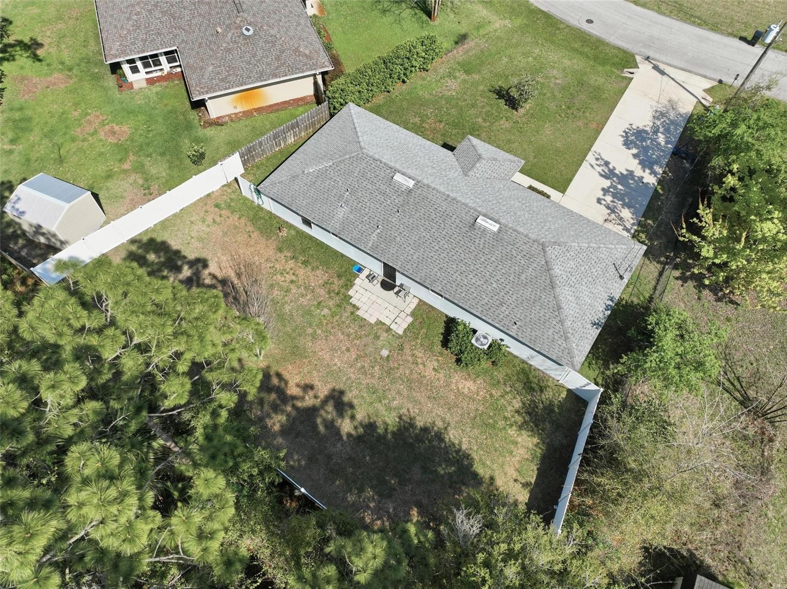 Listing photo id 32 for 27 Royal Oak Drive