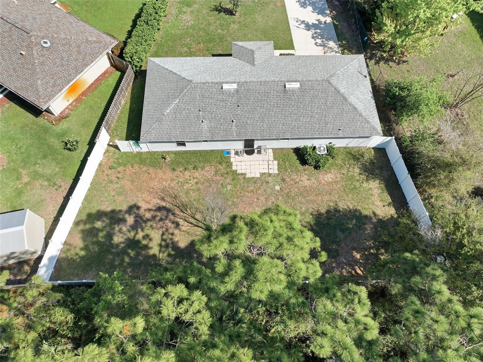 Listing photo id 33 for 27 Royal Oak Drive