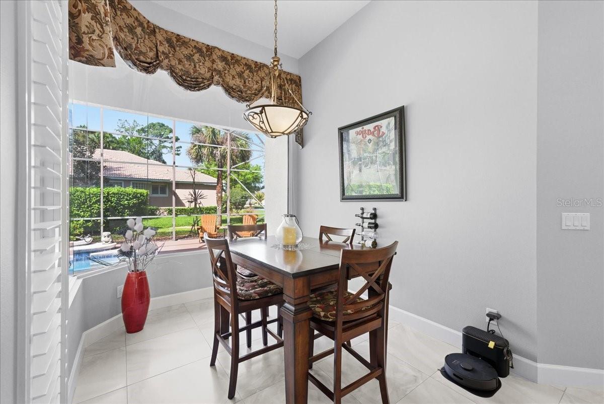 Image 11 of 61 For 800 Arbor Glen Court