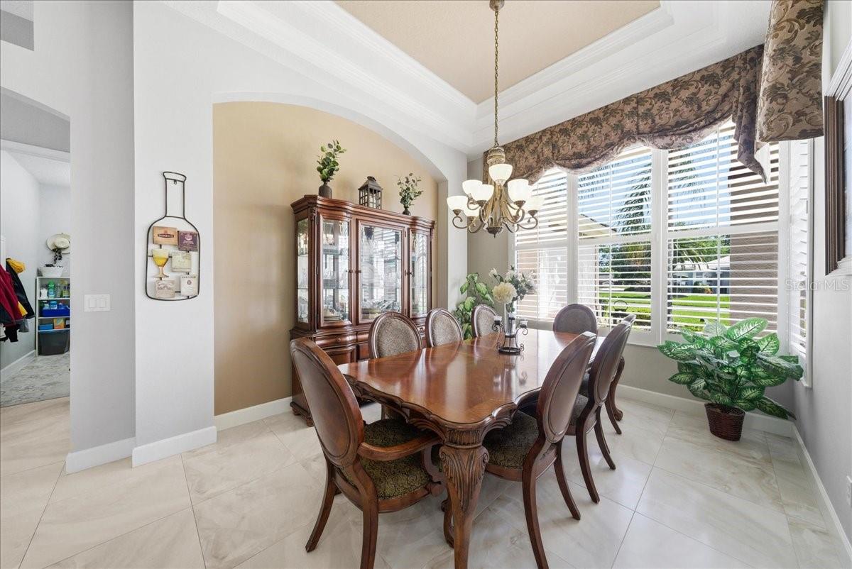 Image 14 of 61 For 800 Arbor Glen Court